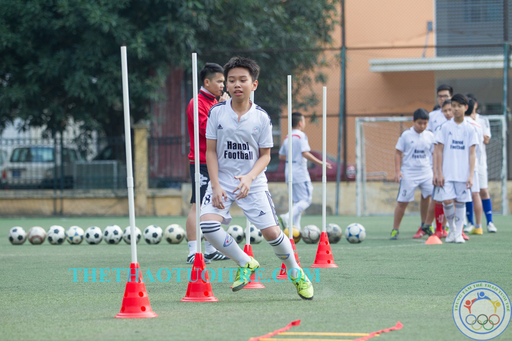 dinh-duong-cho-tre-tap-luyen-the-thao