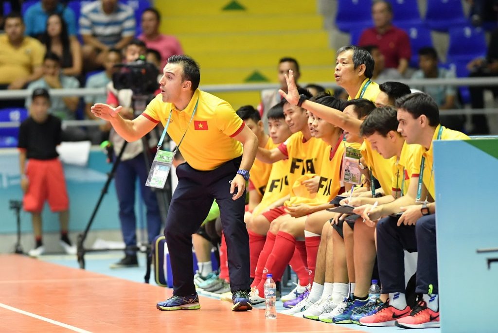 viet-nam-dung-thu-16-FIFA-Futsal-World-1