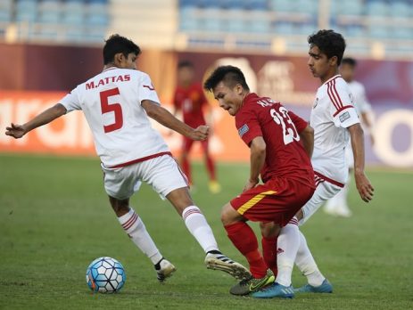 tiền vệ quang hải