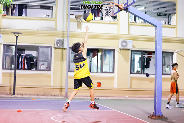 Học bóng rổ tại Câu lạc bộ bóng rổ trẻ em tại Hà Nội