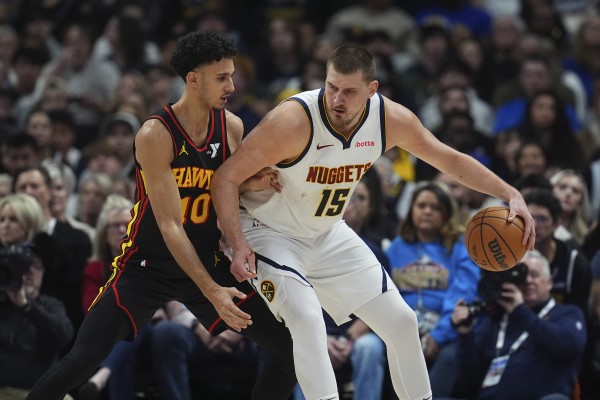 Nikola Jokic lại được đa số chuyên gia đánh giá cao
